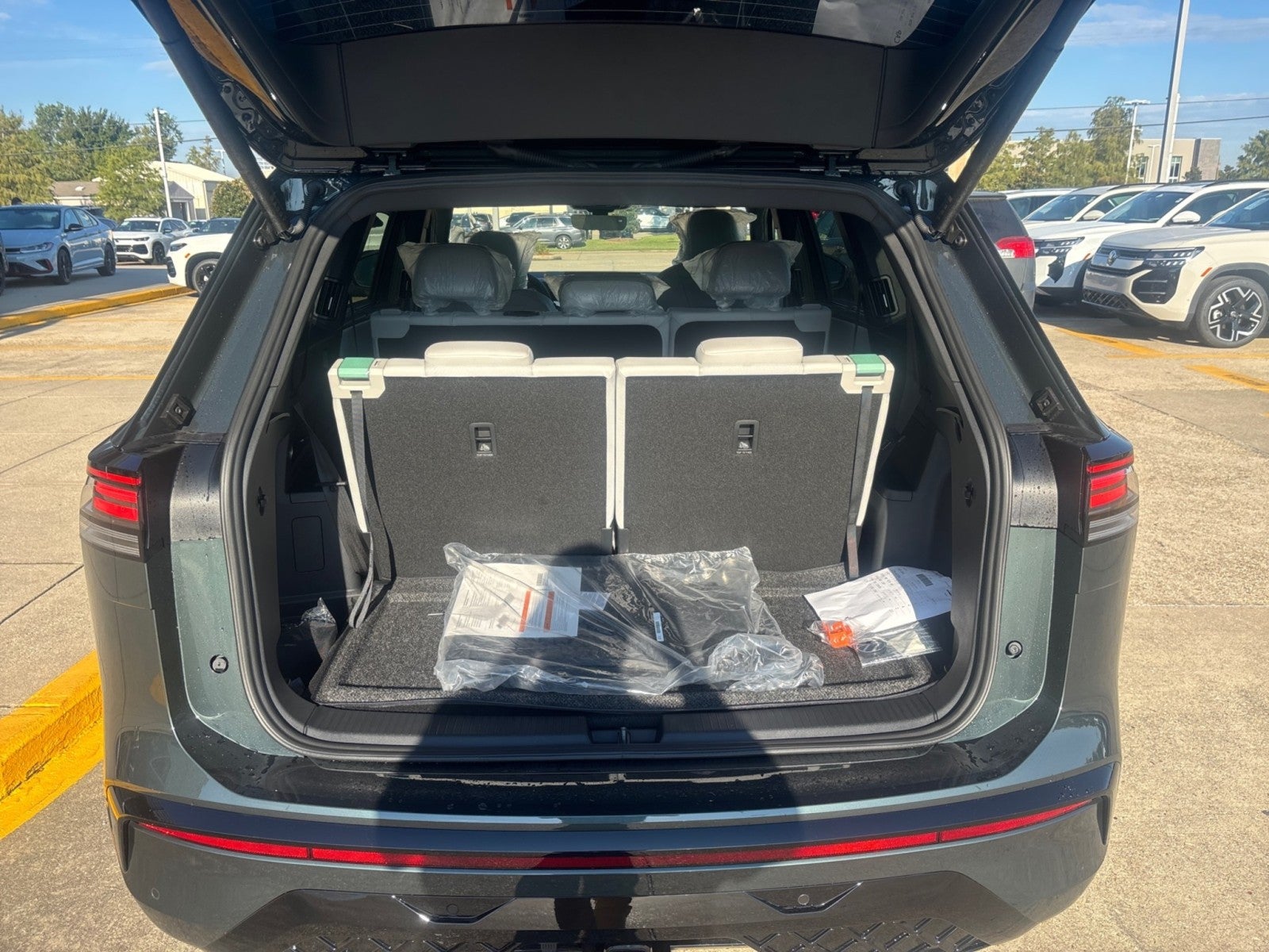 2027 Volkswagen Atlas SEL R-Line