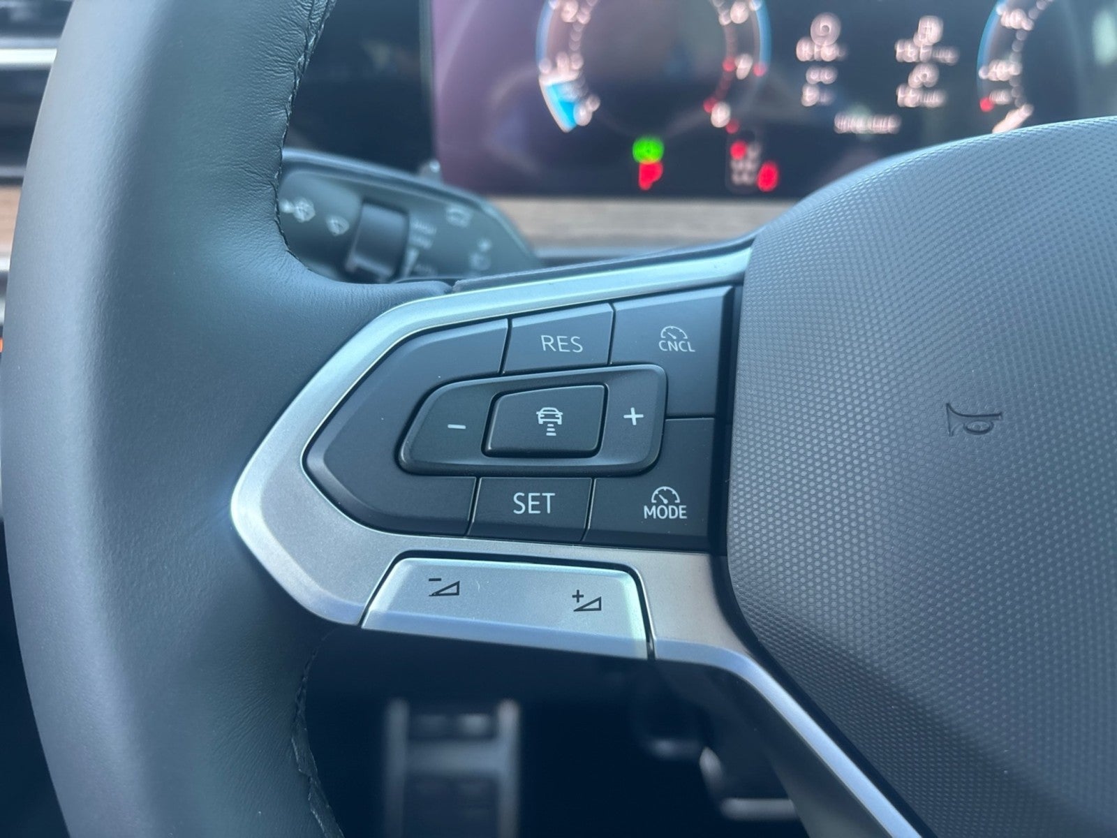 2027 Volkswagen Atlas SEL R-Line