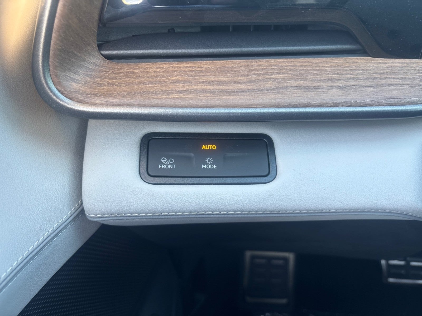 2027 Volkswagen Atlas SEL R-Line