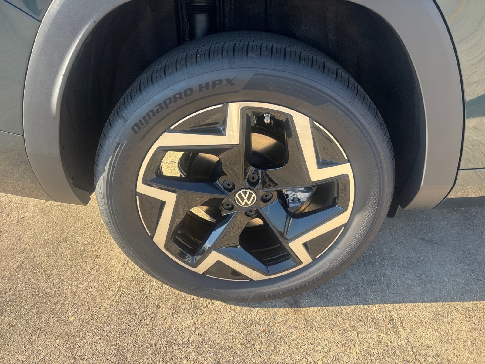 2027 Volkswagen Atlas SEL R-Line