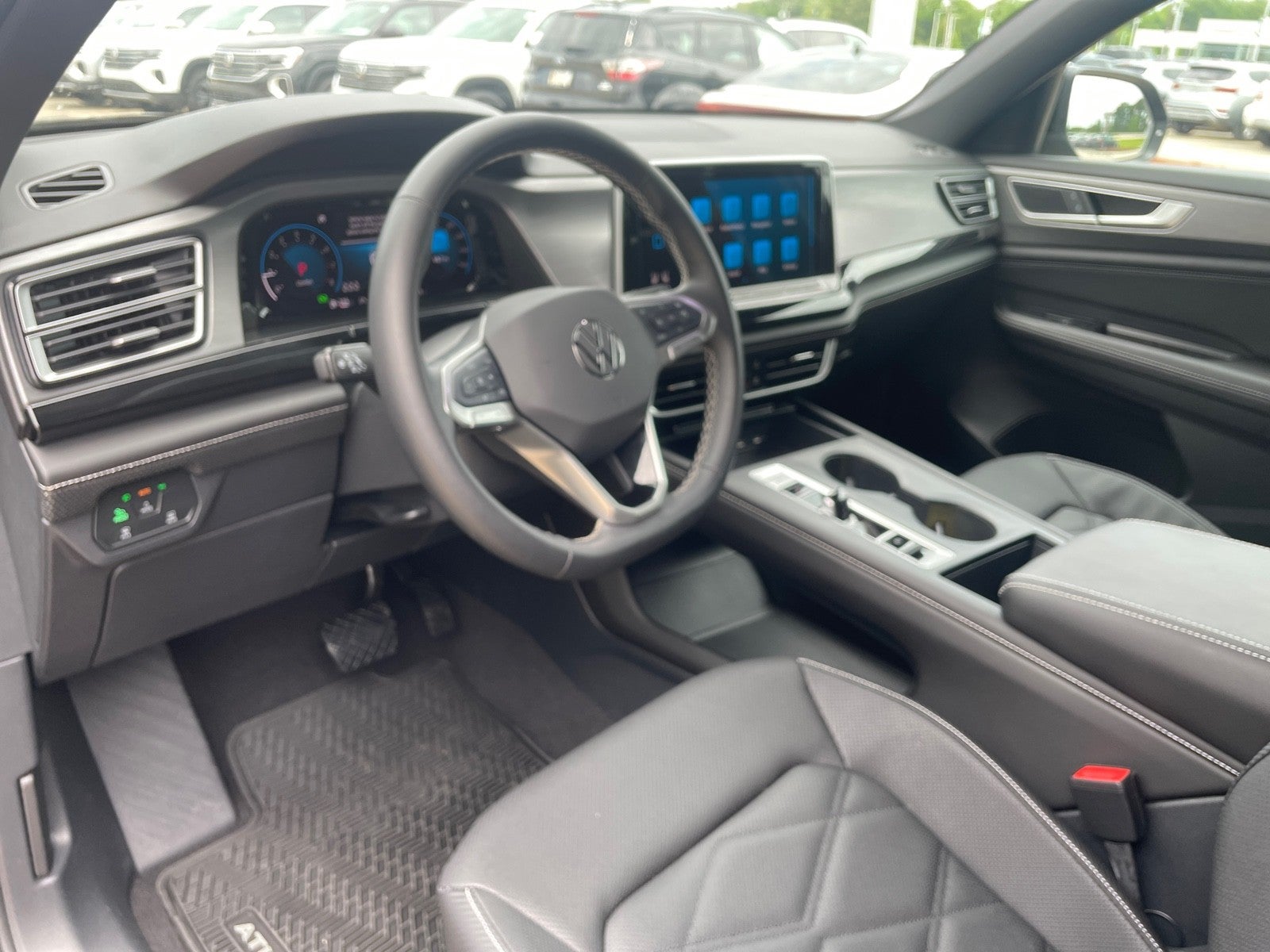 2026 Volkswagen Atlas Cross Sport 2.0T SE