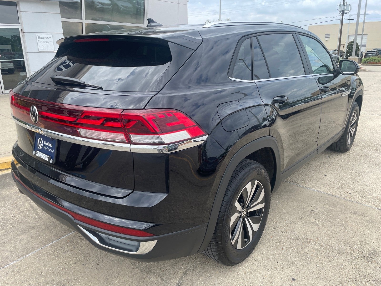 2026 Volkswagen Atlas Cross Sport 2.0T SE