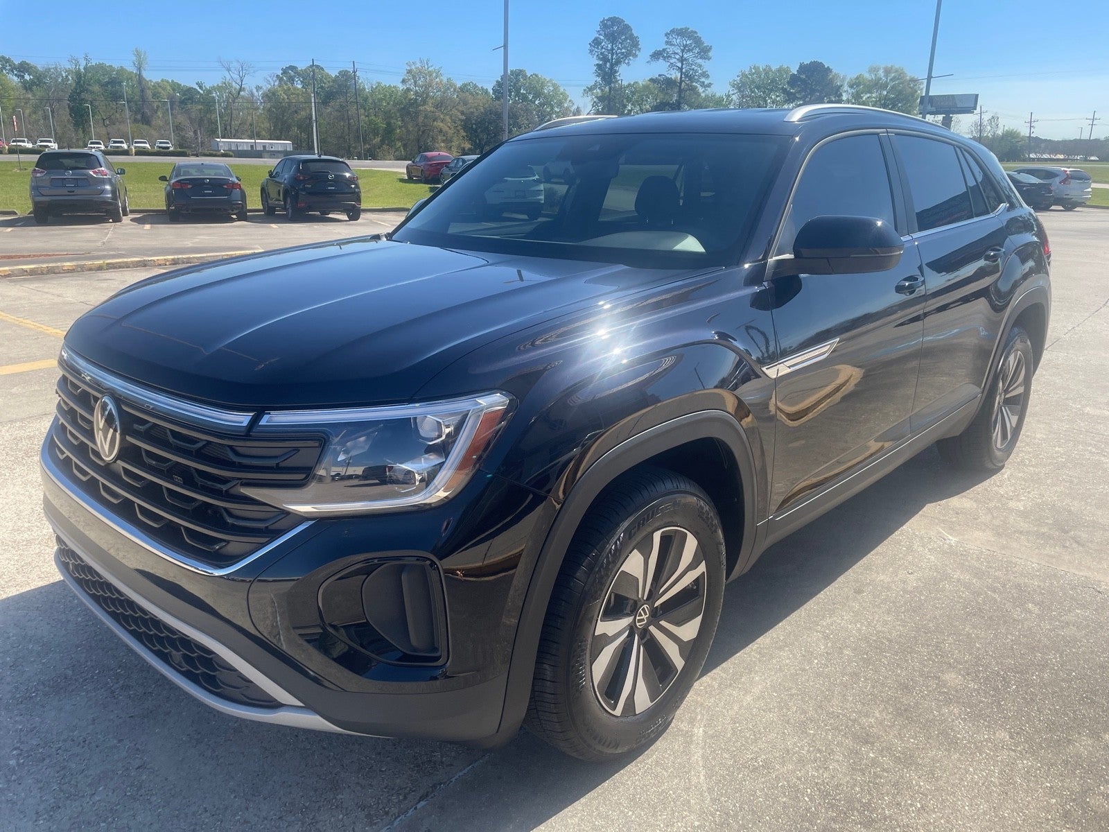 2025 Volkswagen Atlas Cross Sport 2.0T SE