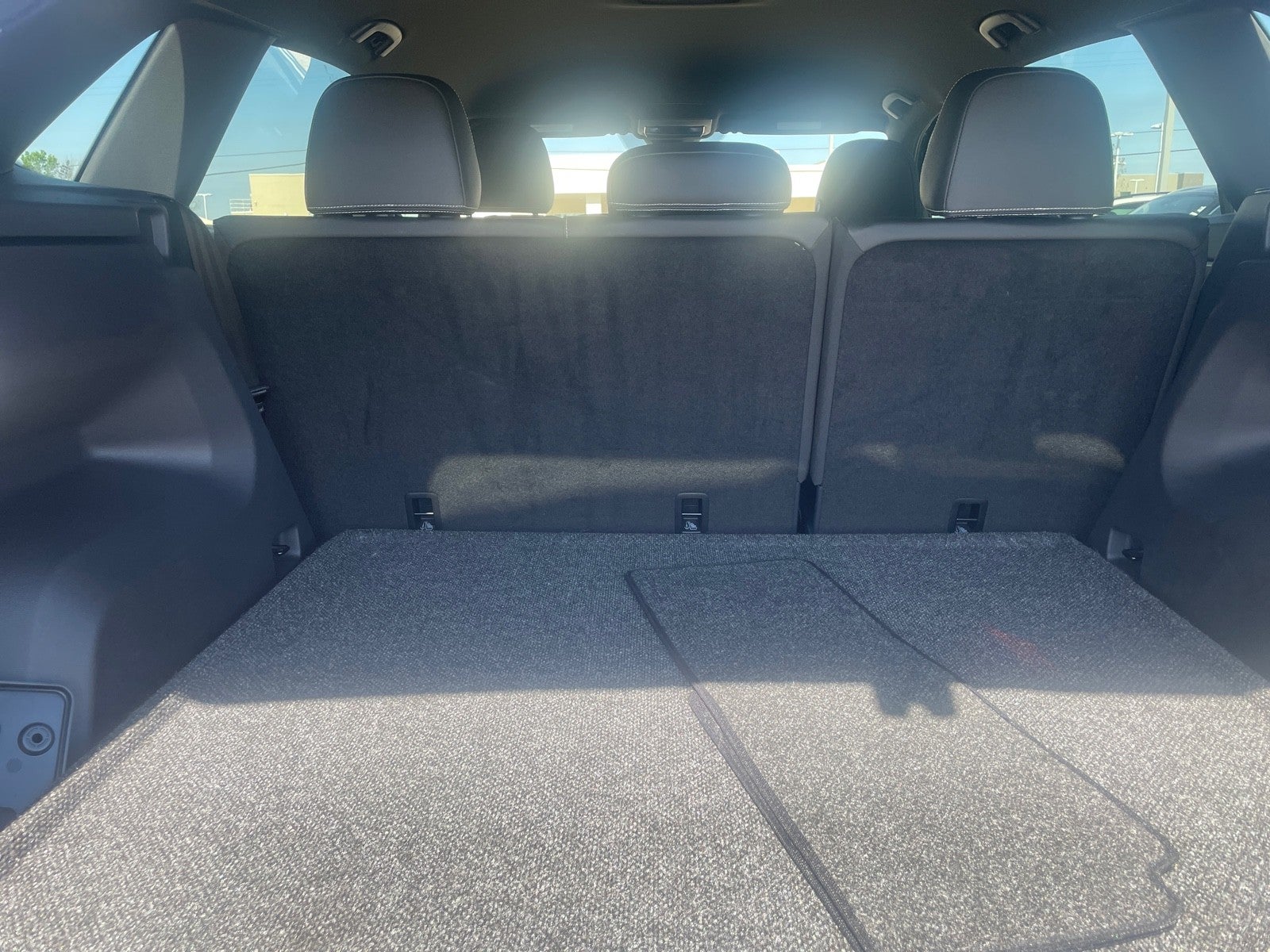 2025 Volkswagen Atlas Cross Sport 2.0T SE