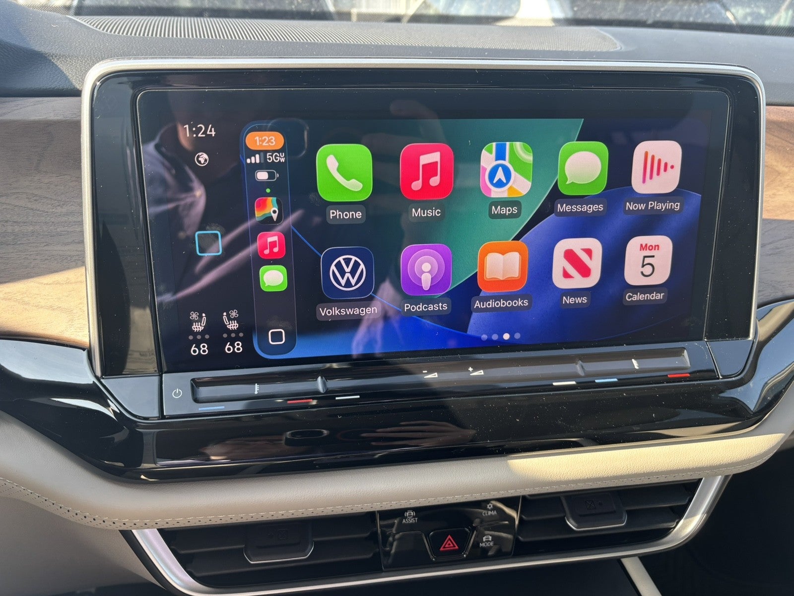 2026 Volkswagen Atlas 2.0T SE