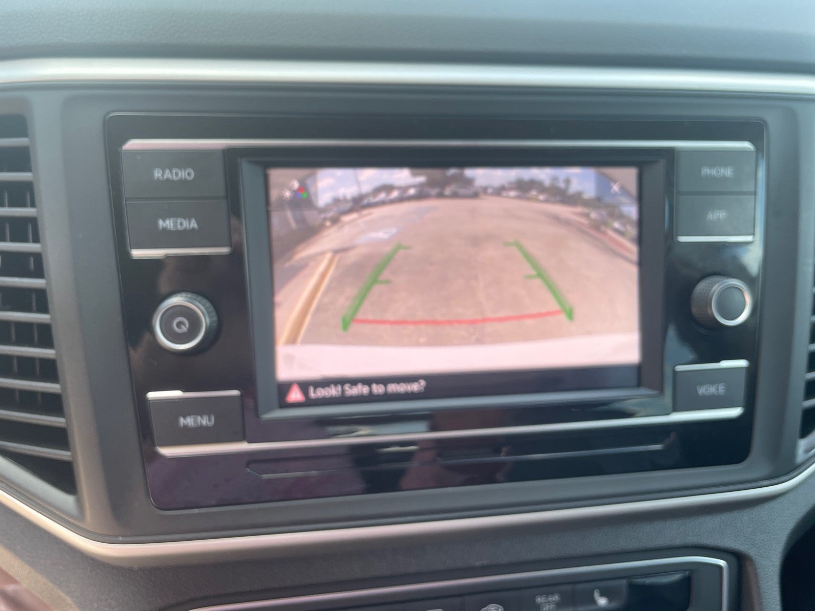 2023 Volkswagen Atlas 2.0T SE