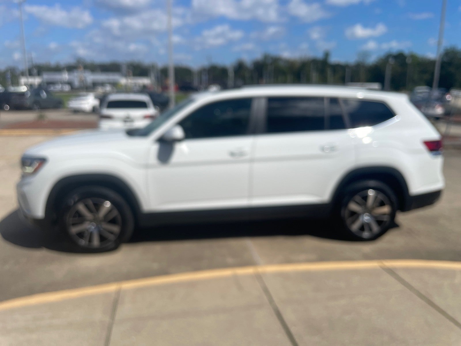 2023 Volkswagen Atlas 2.0T SE