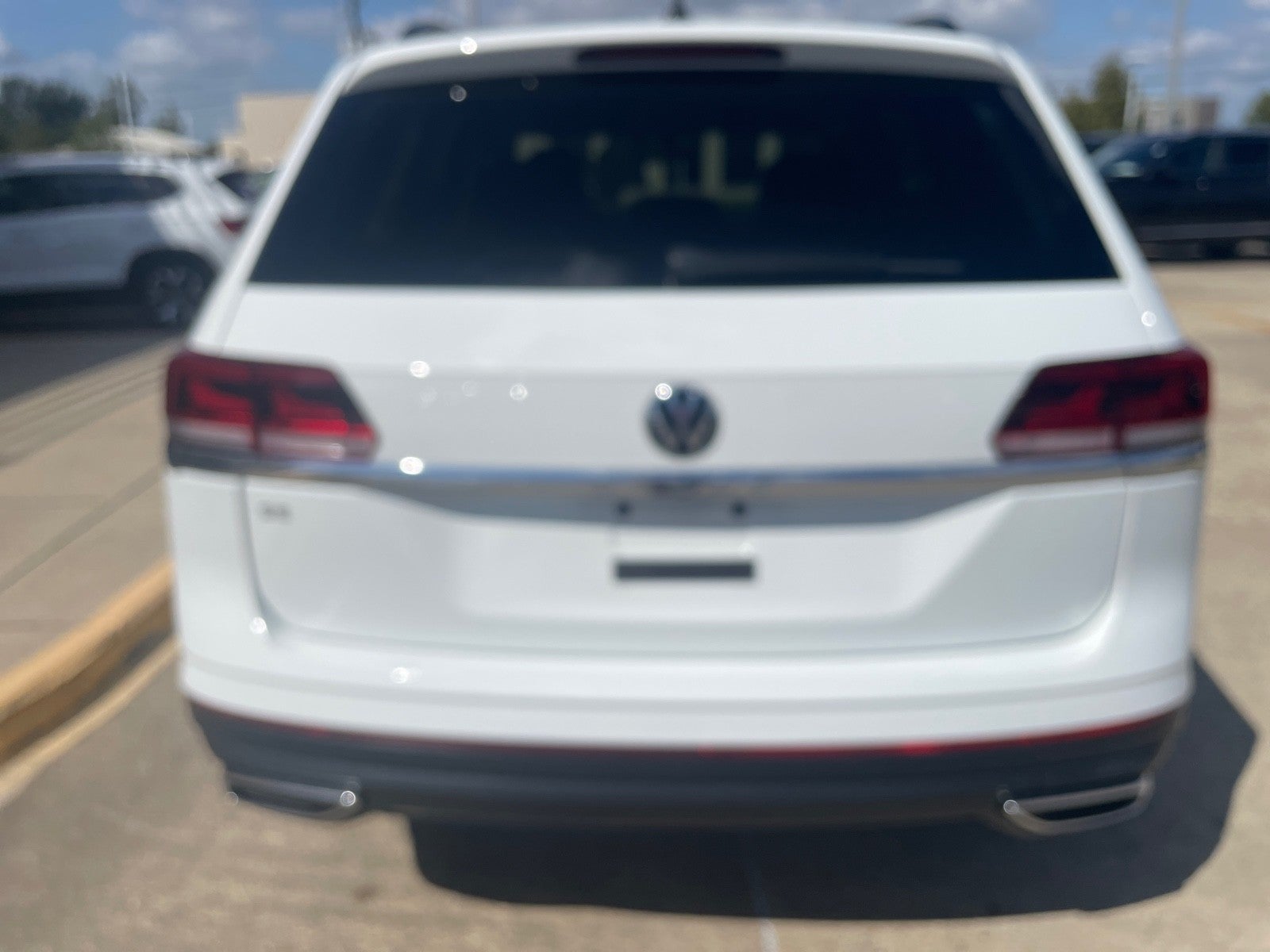 2023 Volkswagen Atlas 2.0T SE
