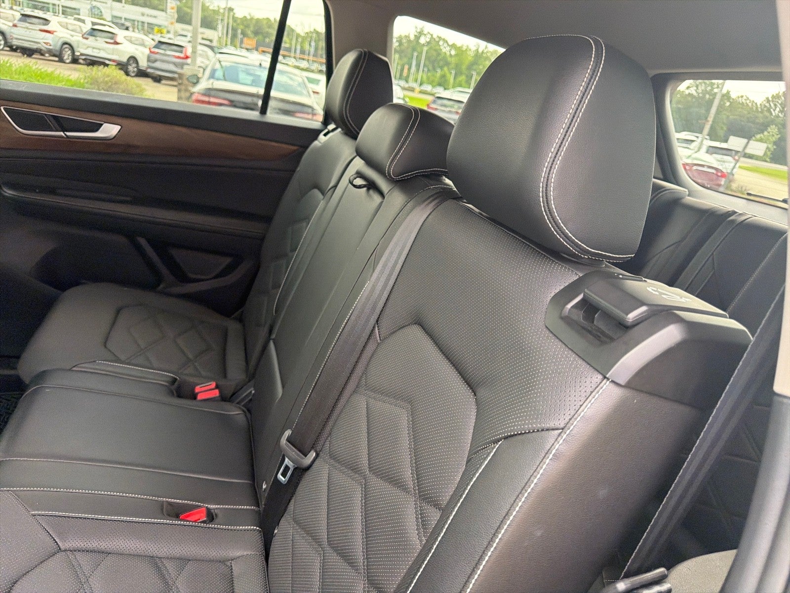 2024 Volkswagen Atlas 2.0T SE