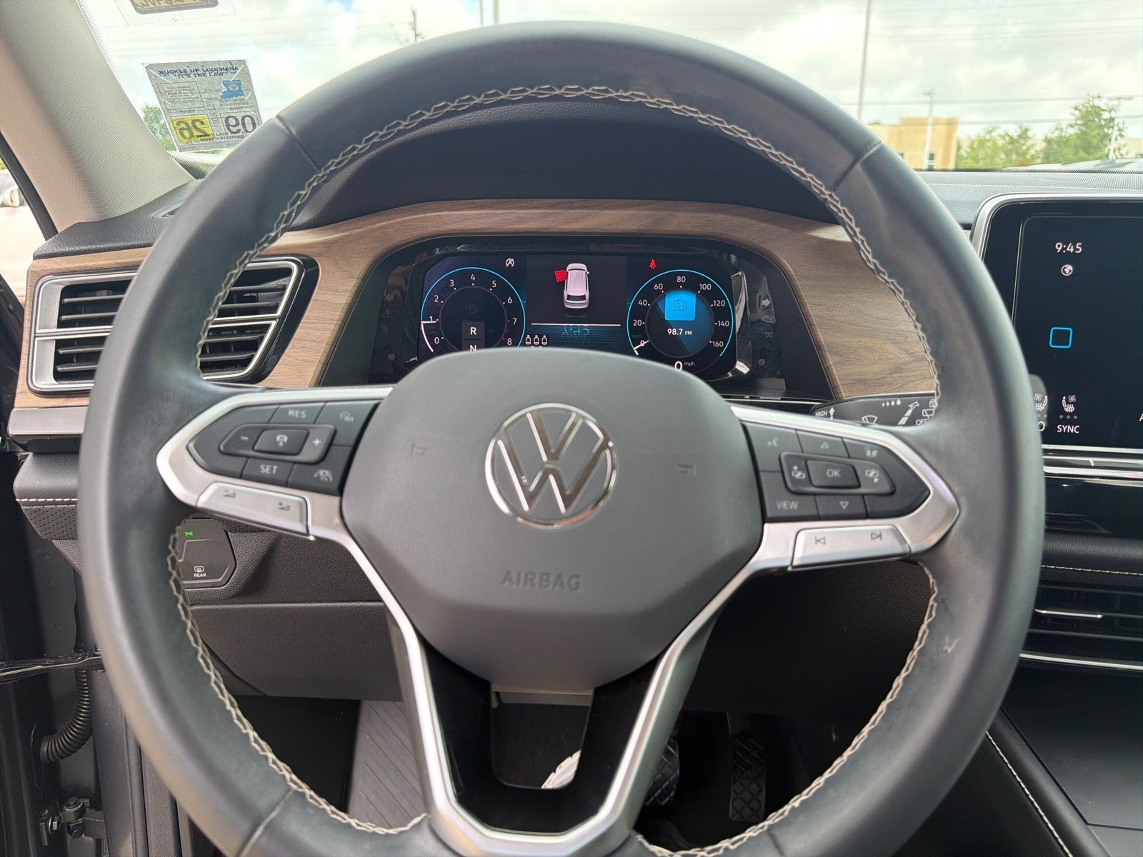 2024 Volkswagen Atlas 2.0T SE