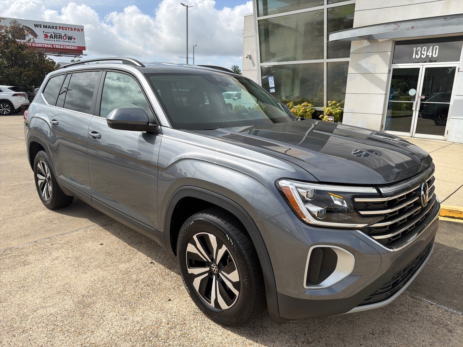 2024 Volkswagen Atlas 2.0T SE