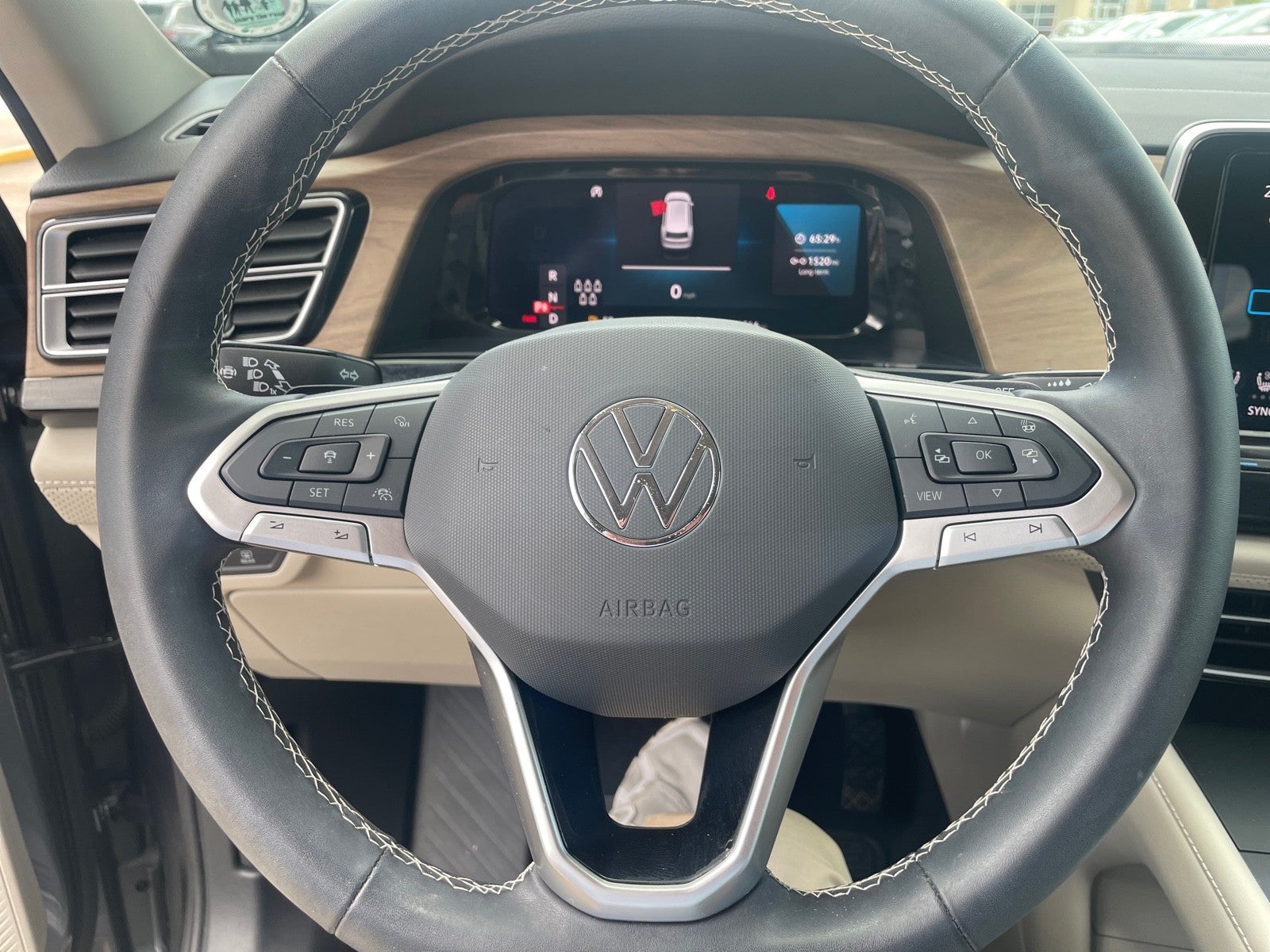 2024 Volkswagen Atlas 2.0T SE