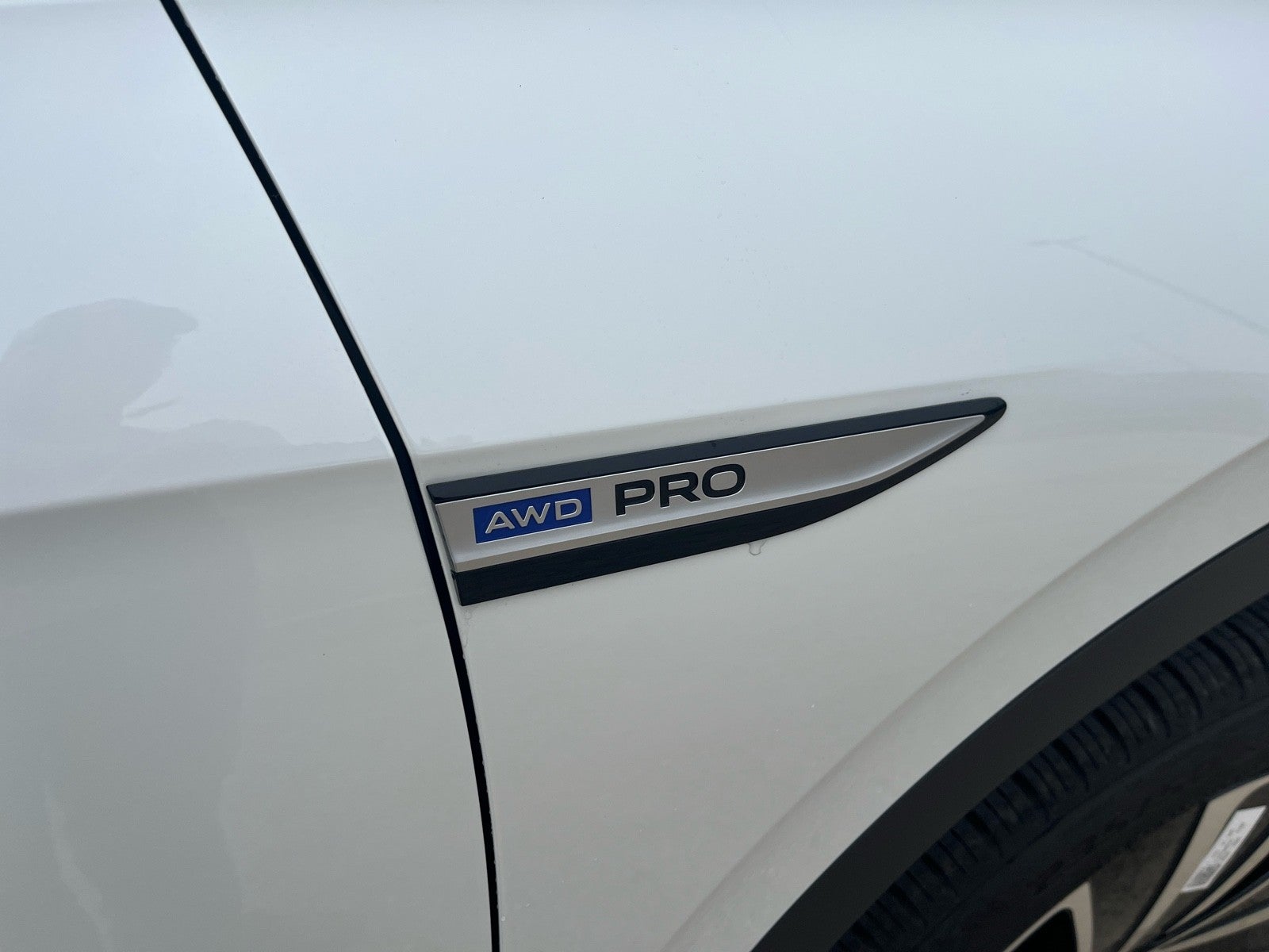 2025 Volkswagen ID.4 Pro