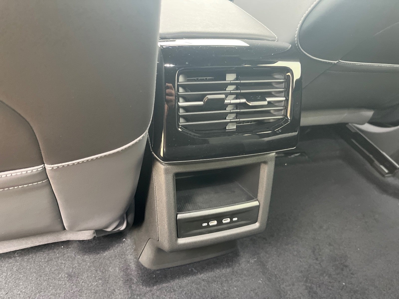 2025 Volkswagen ID.4 Pro