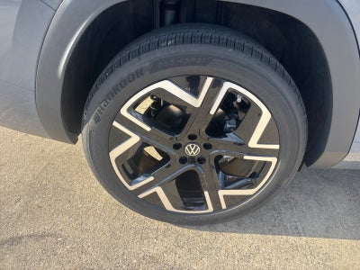 2027 Volkswagen Atlas SEL Premium R-Line