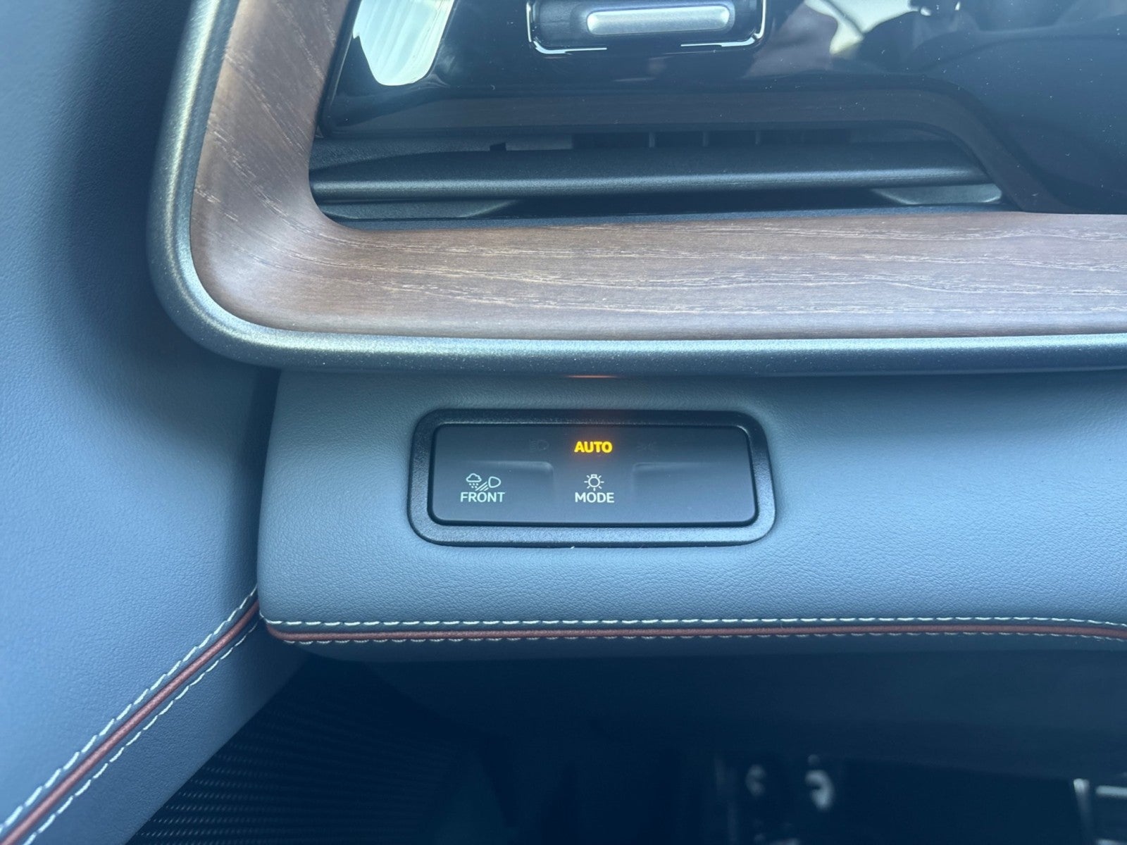 2027 Volkswagen Atlas SEL Premium R-Line