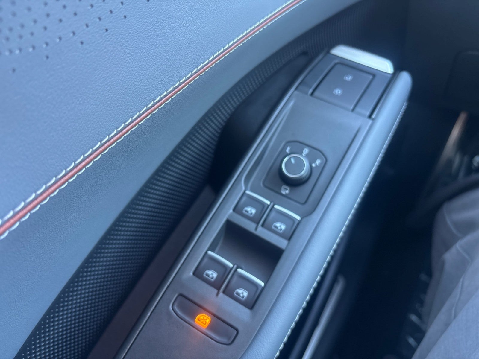 2027 Volkswagen Atlas SEL Premium R-Line