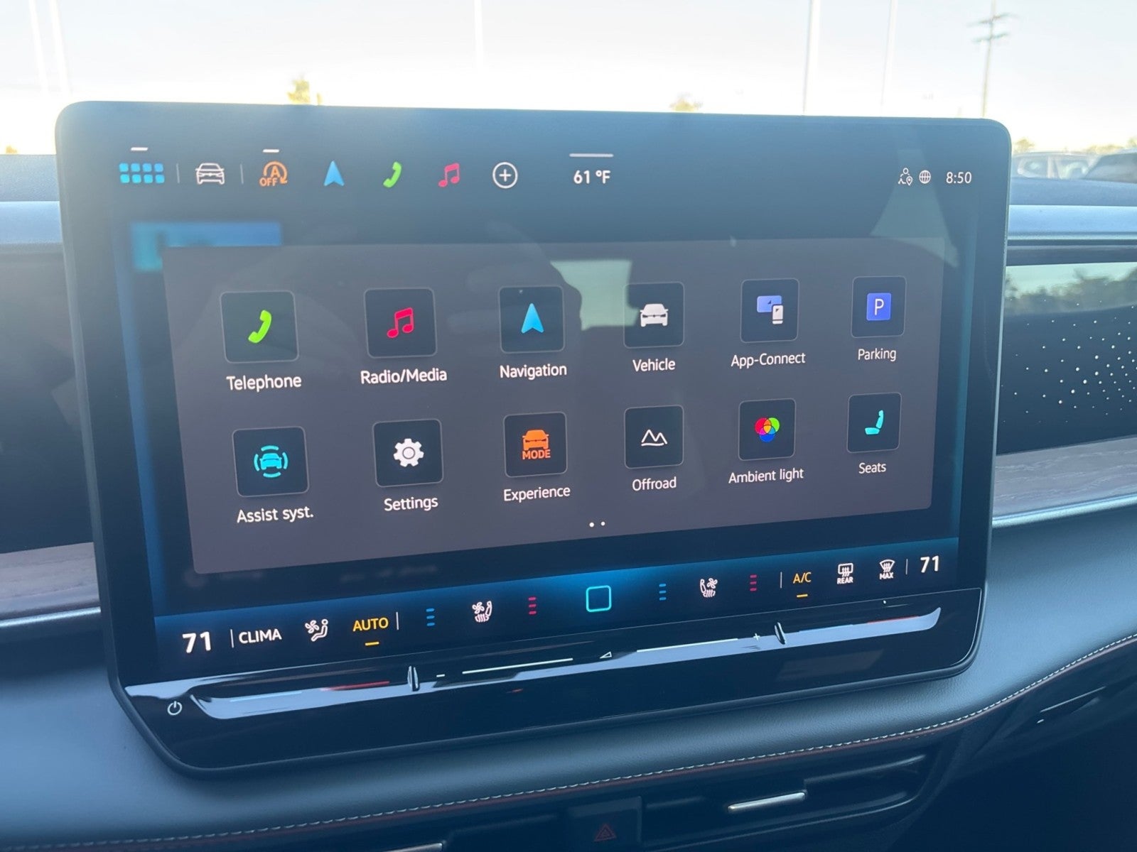 2027 Volkswagen Atlas SEL Premium R-Line