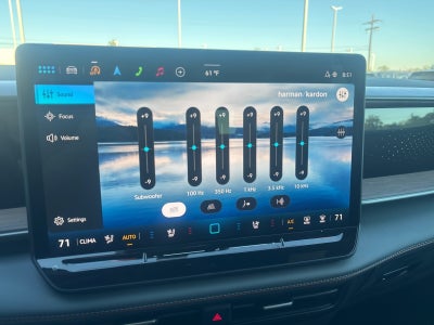 2027 Volkswagen Atlas SEL Premium R-Line