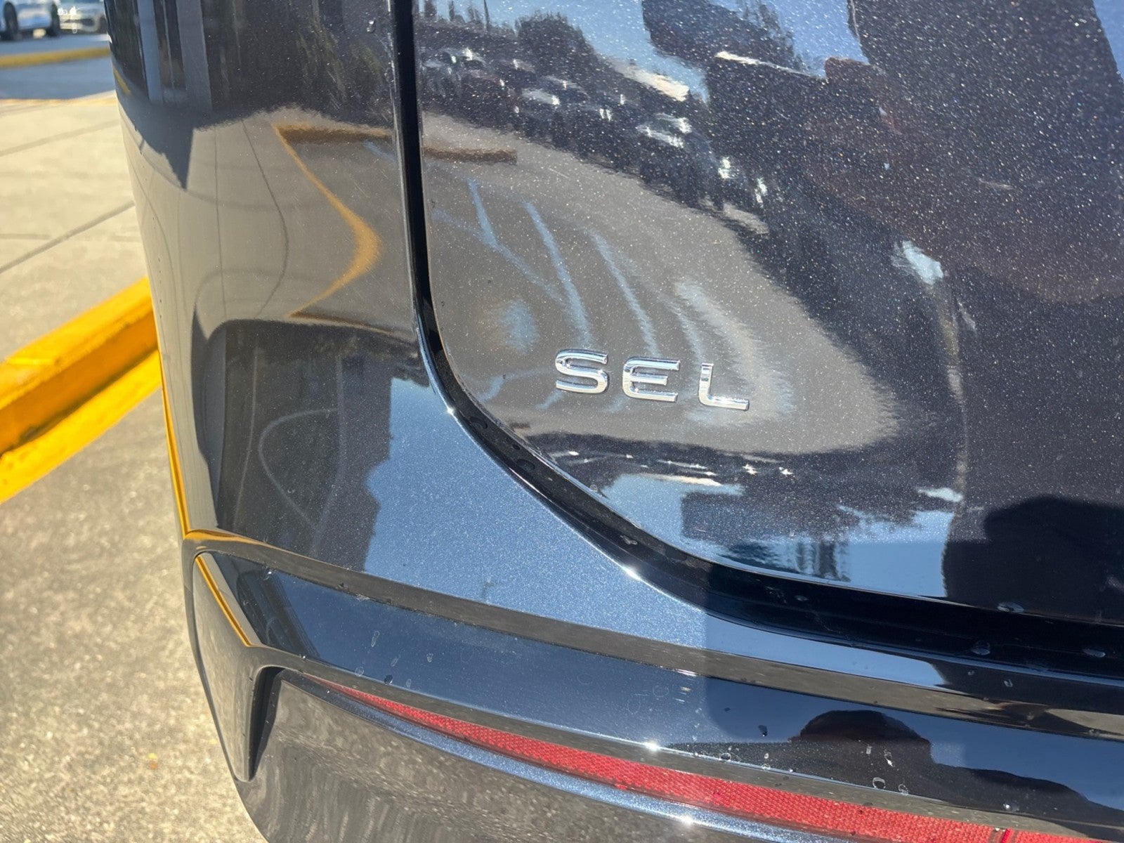 2027 Volkswagen Atlas SEL Premium R-Line