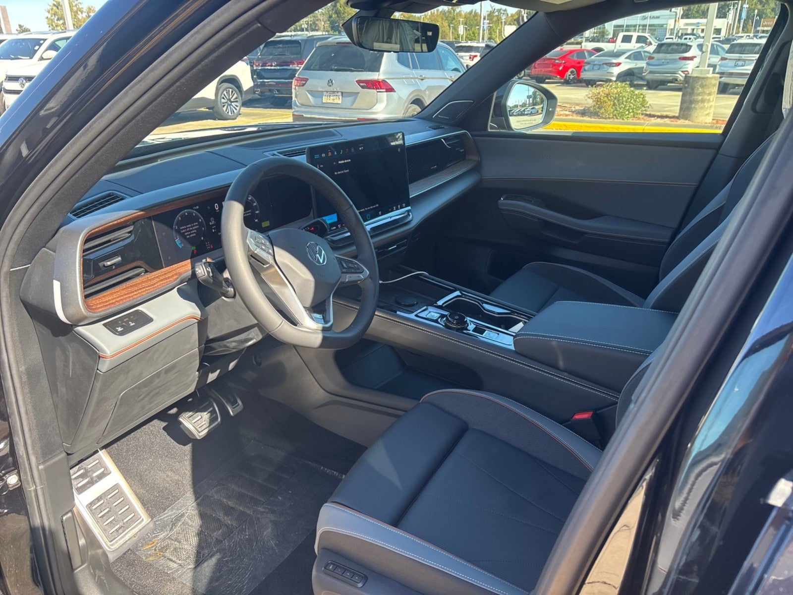 2027 Volkswagen Atlas SEL Premium R-Line