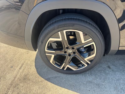 2027 Volkswagen Atlas SEL Premium R-Line