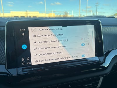 2026 Volkswagen Atlas Cross Sport 2.0T SEL Premium R-Line