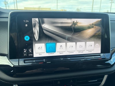 2026 Volkswagen Atlas Cross Sport 2.0T SEL Premium R-Line