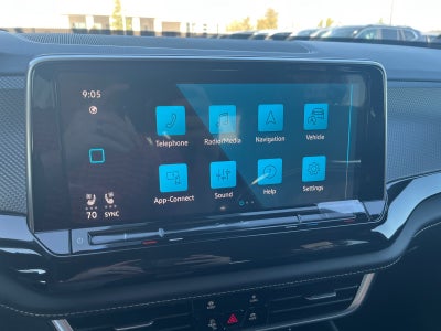 2026 Volkswagen Atlas Cross Sport 2.0T SEL Premium R-Line