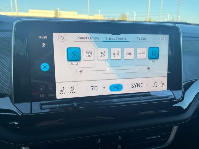 2026 Volkswagen Atlas Cross Sport 2.0T SEL Premium R-Line