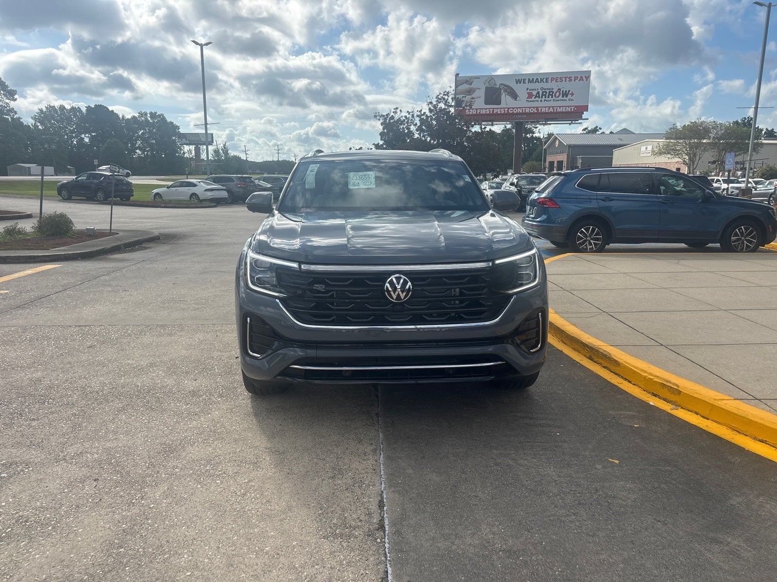2026 Volkswagen Atlas Cross Sport 2.0T SEL Premium R-Line