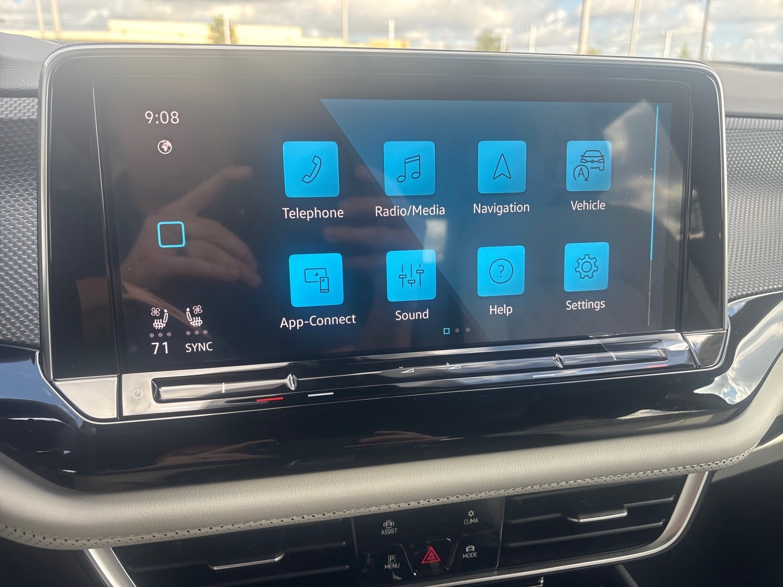 2026 Volkswagen Atlas Cross Sport 2.0T SEL Premium R-Line