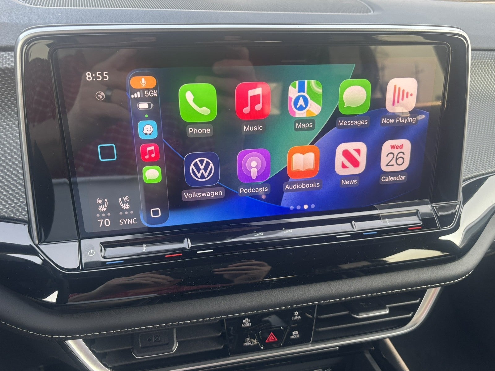 2026 Volkswagen Atlas Cross Sport 2.0T SEL Premium R-Line