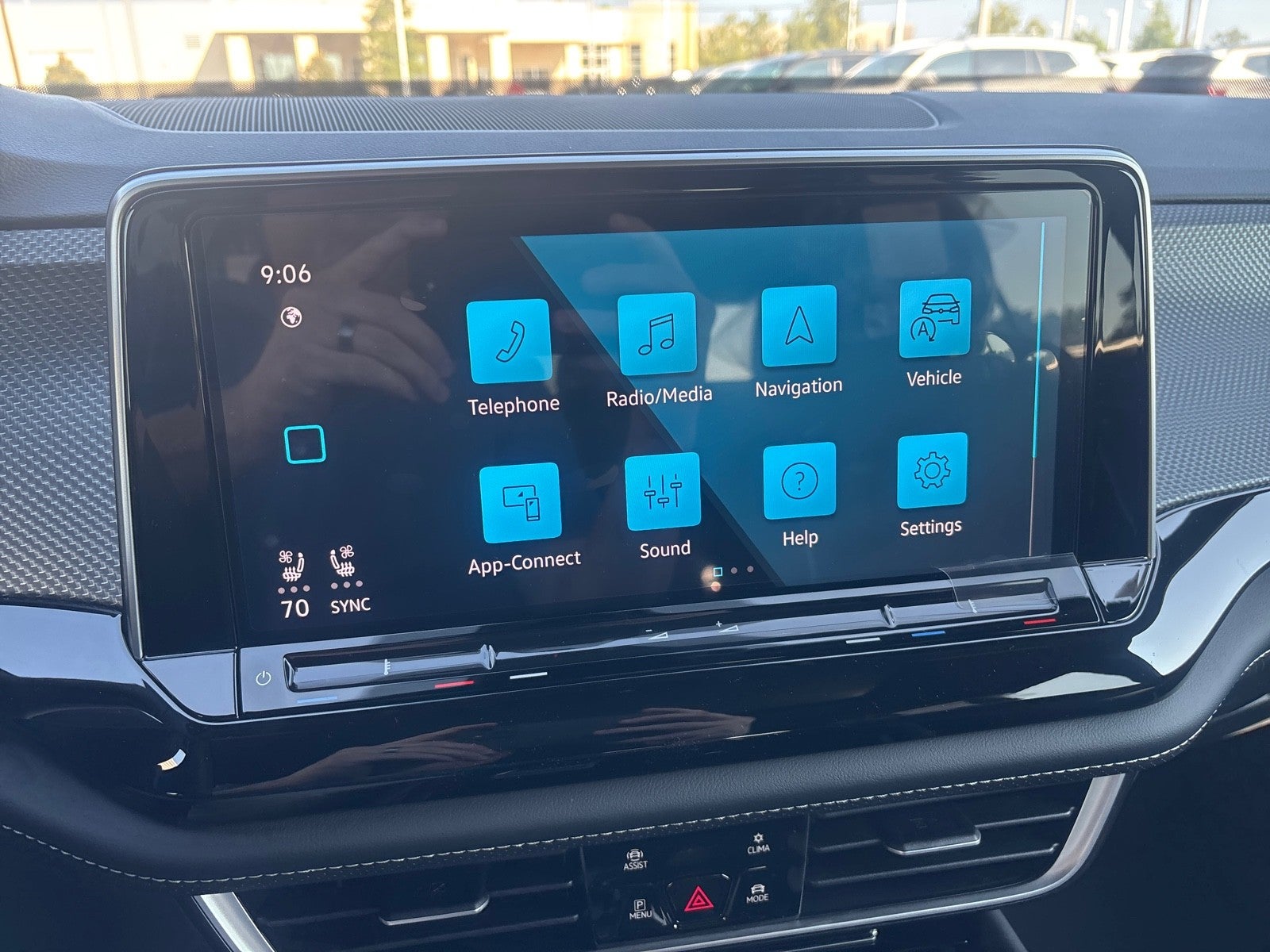 2026 Volkswagen Atlas Cross Sport 2.0T SEL Premium R-Line