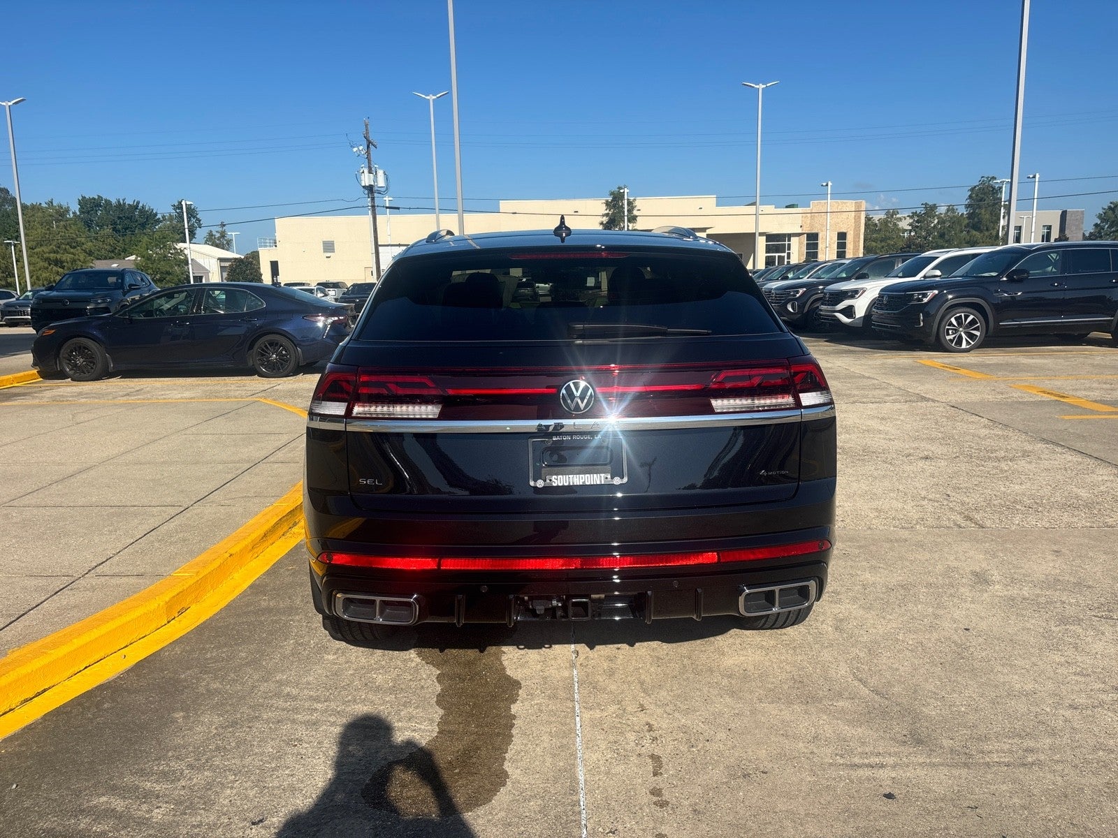 2026 Volkswagen Atlas Cross Sport 2.0T SEL Premium R-Line