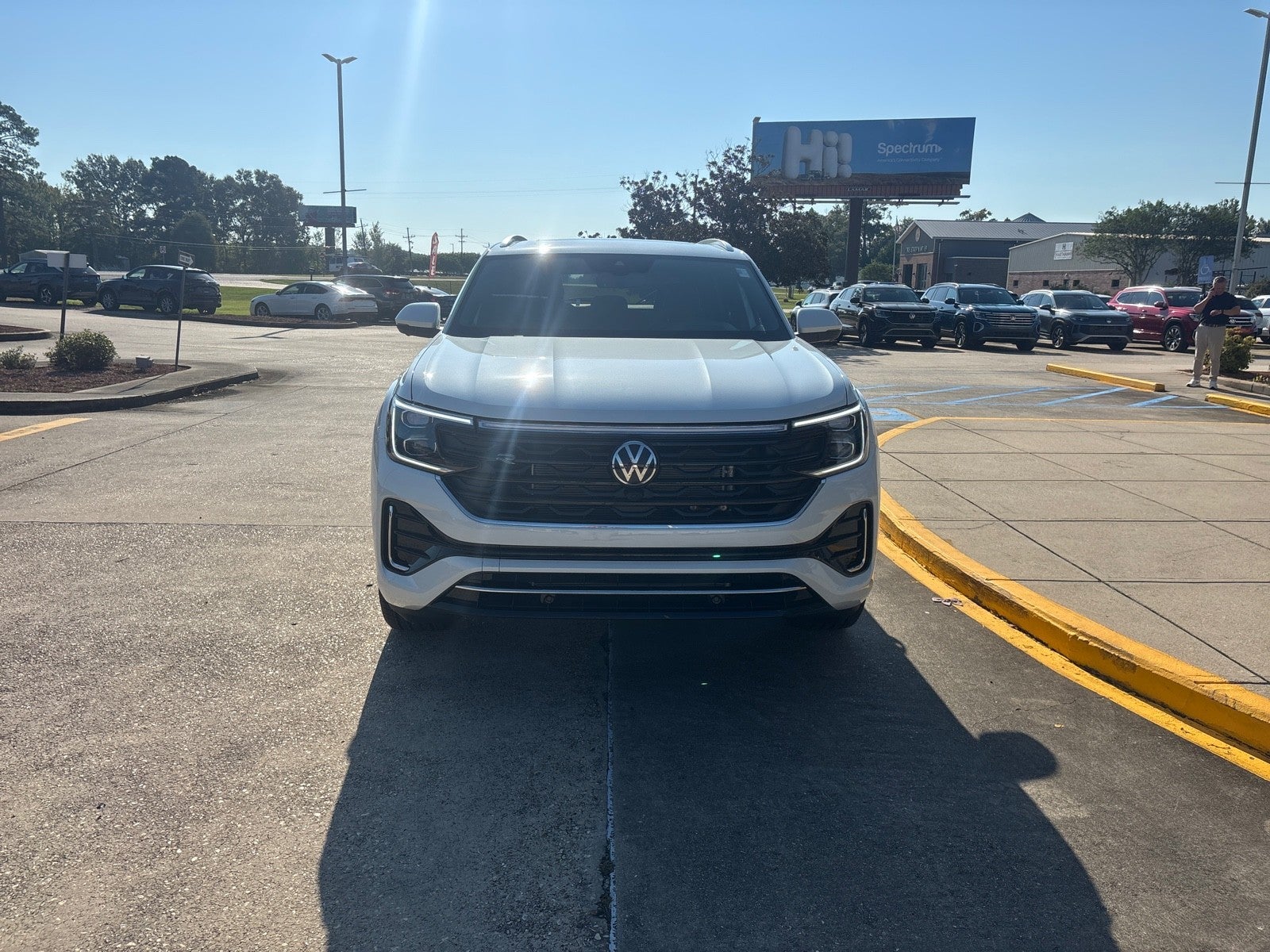 2026 Volkswagen Atlas Cross Sport 2.0T SEL Premium R-Line