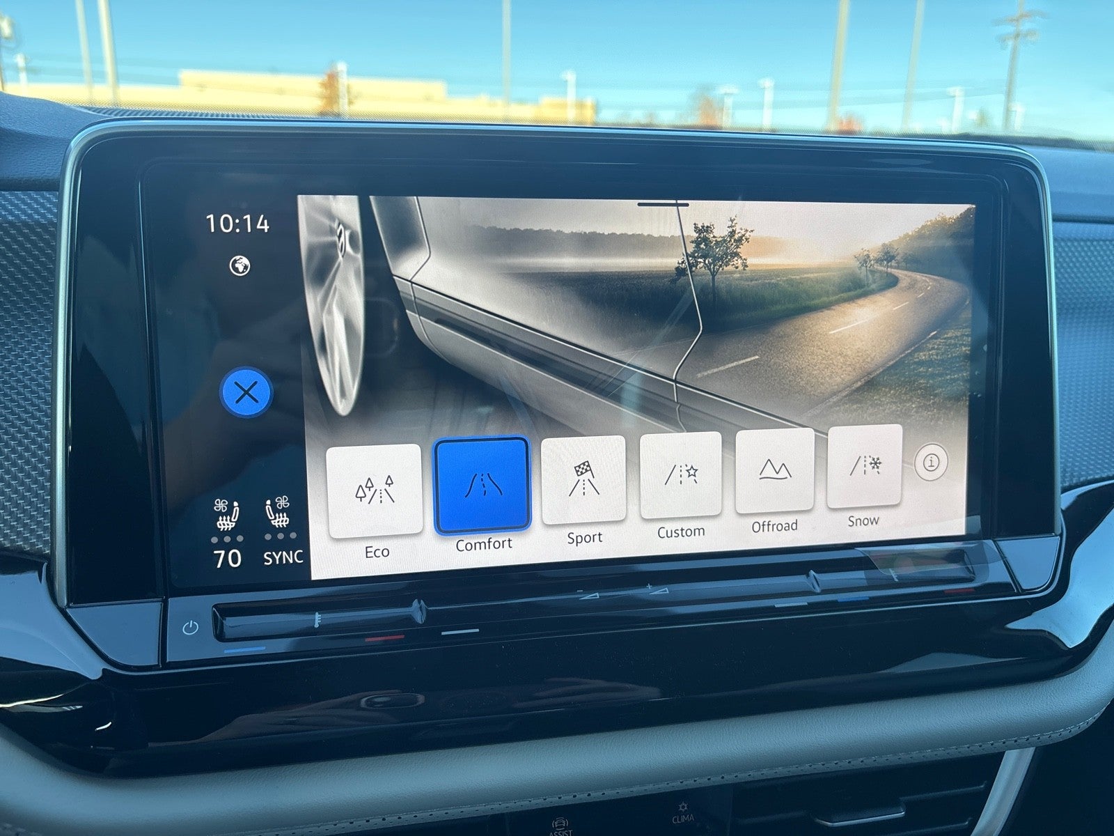 2026 Volkswagen Atlas Cross Sport 2.0T SEL Premium R-Line