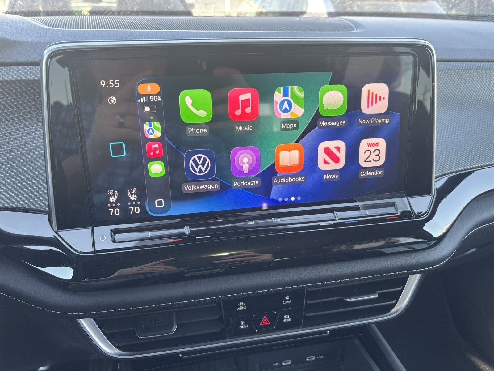 2026 Volkswagen Atlas Cross Sport 2.0T SEL Premium R-Line