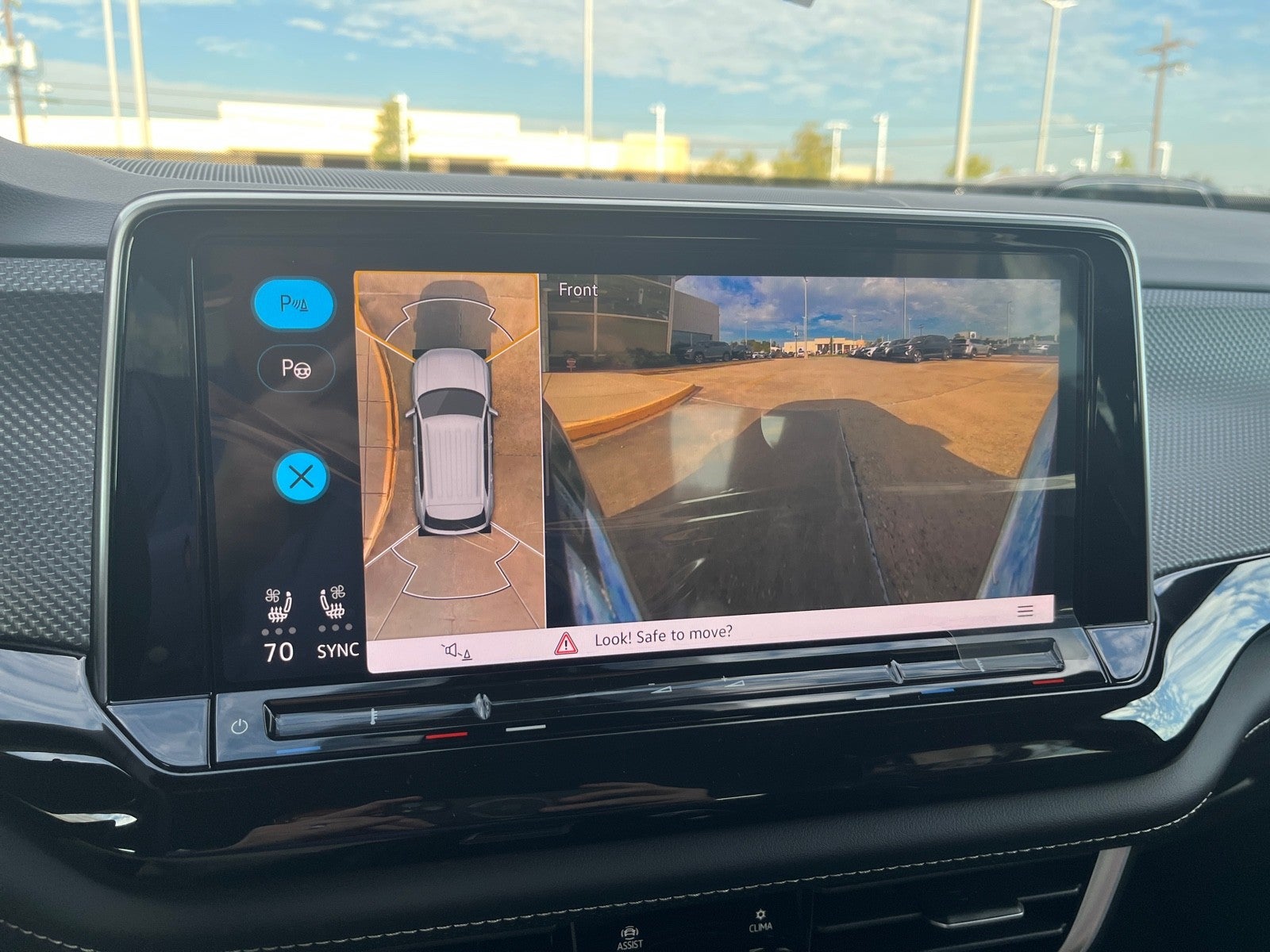 2026 Volkswagen Atlas Cross Sport 2.0T SEL Premium R-Line