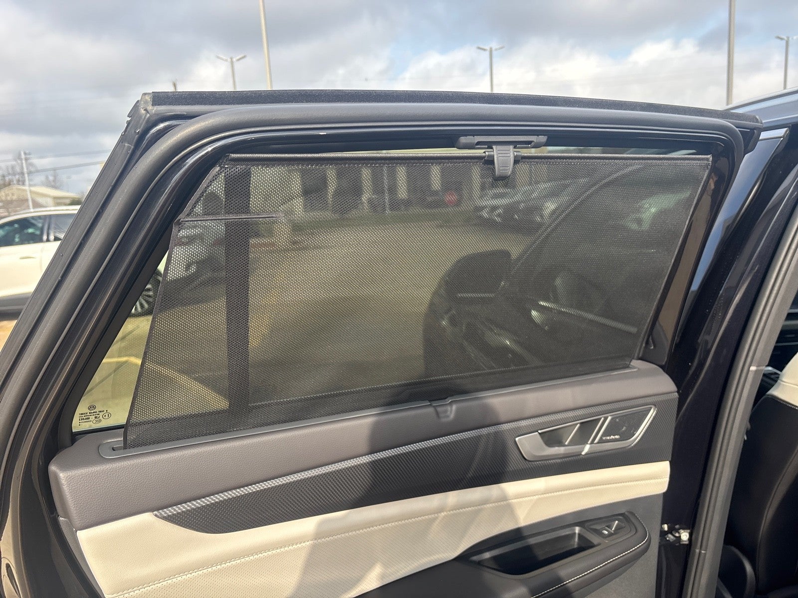 2026 Volkswagen Atlas Cross Sport 2.0T SEL Premium R-Line