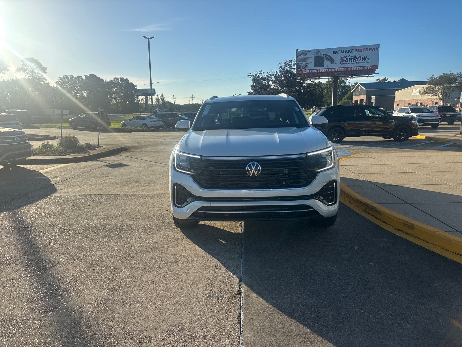 2026 Volkswagen Atlas Cross Sport 2.0T SEL Premium R-Line
