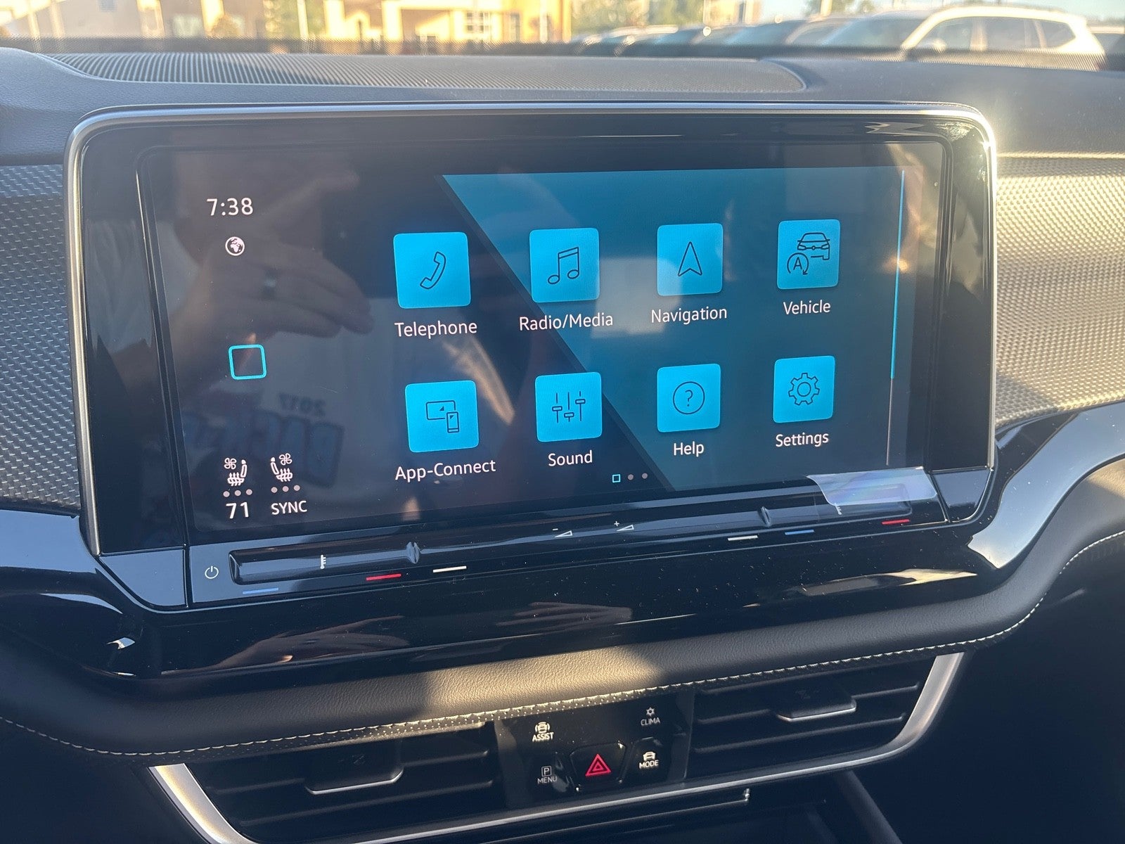 2026 Volkswagen Atlas Cross Sport 2.0T SEL Premium R-Line
