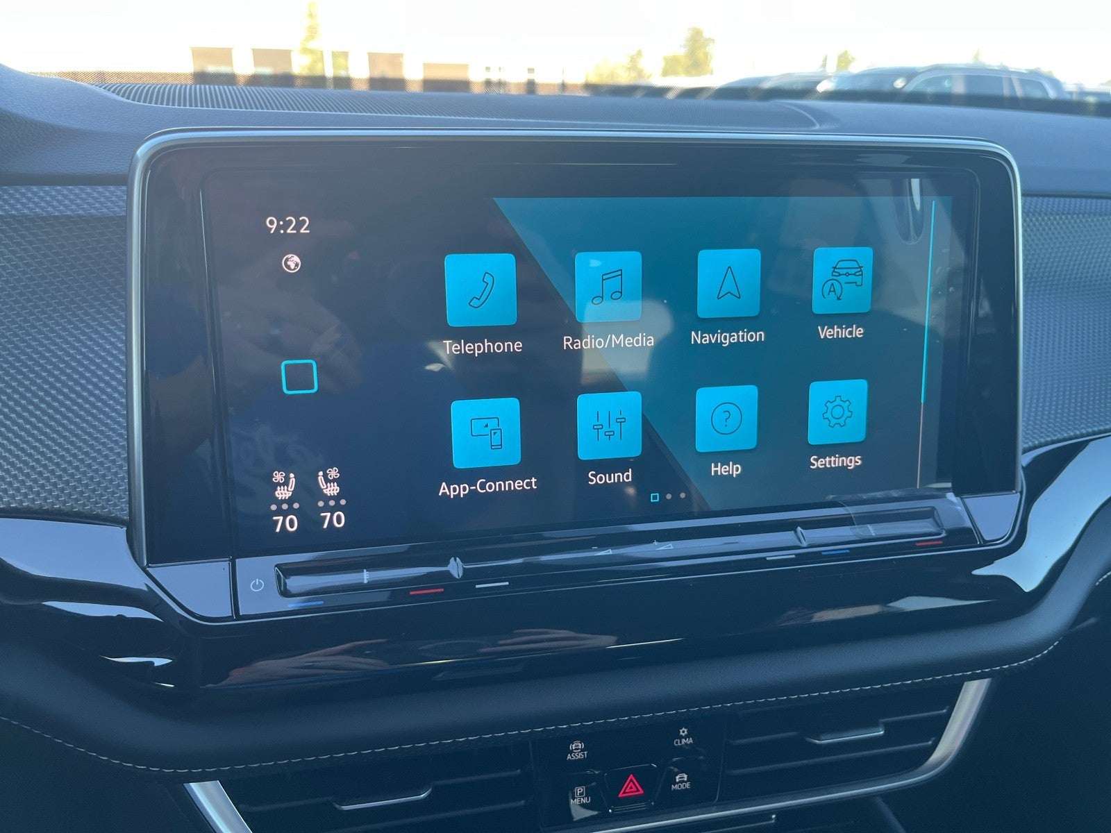 2026 Volkswagen Atlas Cross Sport 2.0T SEL Premium R-Line