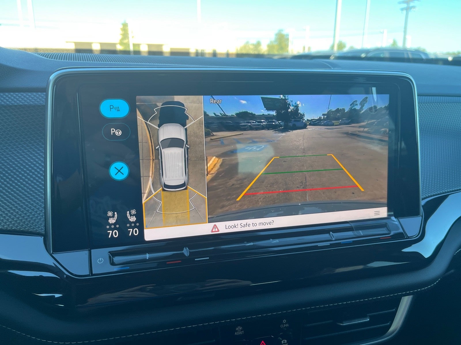 2026 Volkswagen Atlas Cross Sport 2.0T SEL Premium R-Line