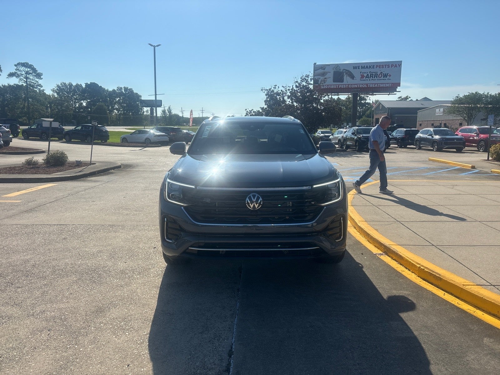 2026 Volkswagen Atlas Cross Sport 2.0T SEL Premium R-Line