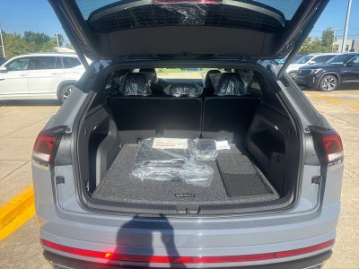2026 Volkswagen Atlas Cross Sport 2.0T SEL Premium R-Line