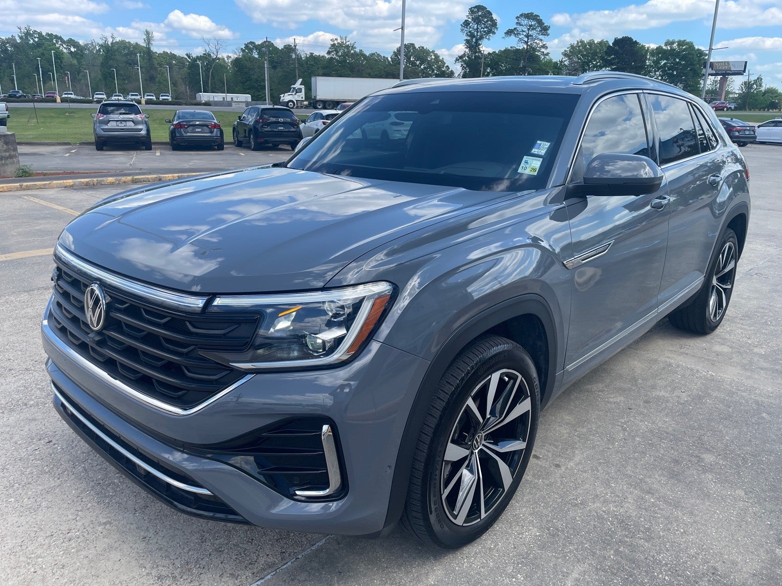 2024 Volkswagen Atlas Cross Sport 2.0T SEL Premium R-Line