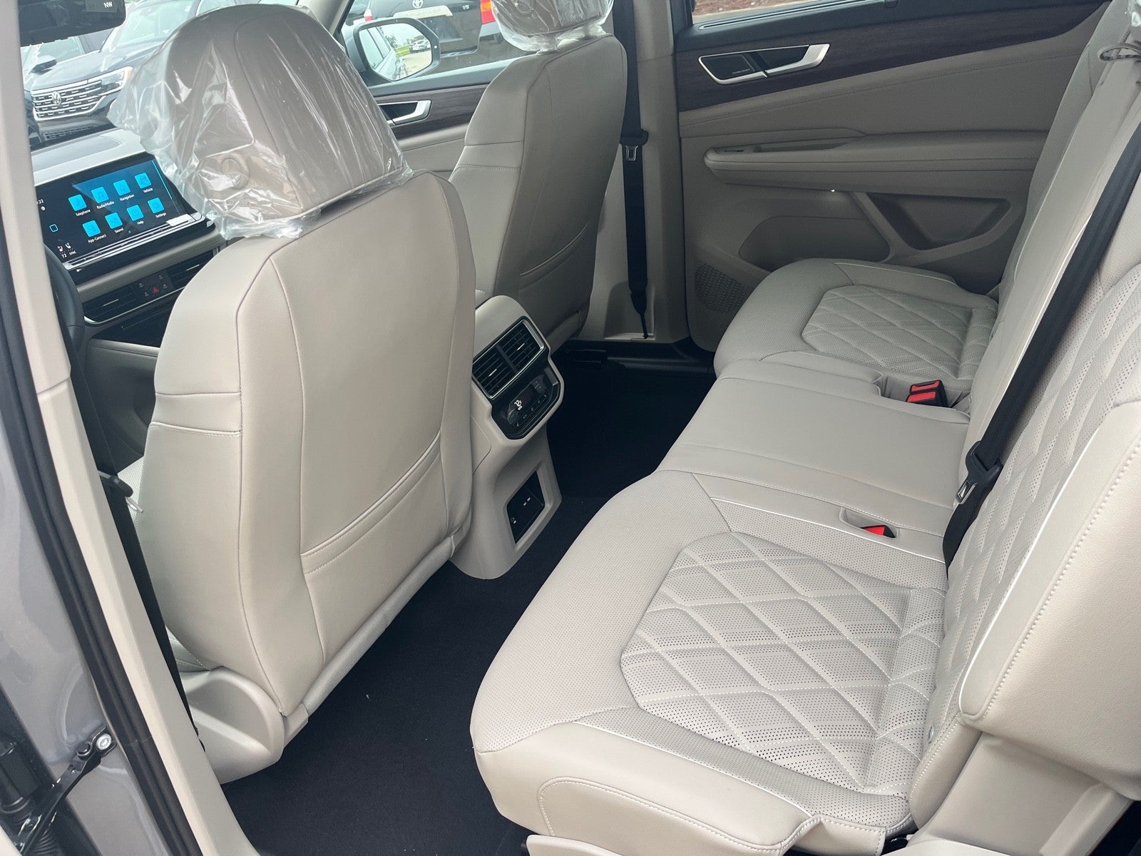 2026 Volkswagen Atlas 2.0T SEL Premium R-Line