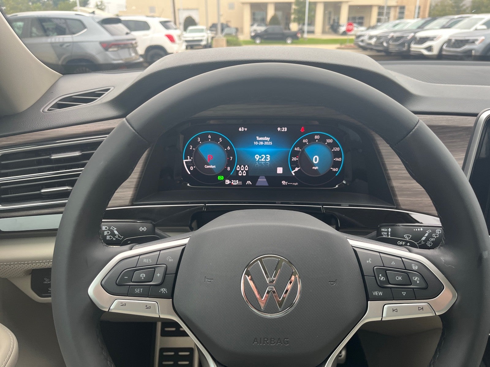 2026 Volkswagen Atlas 2.0T SEL Premium R-Line