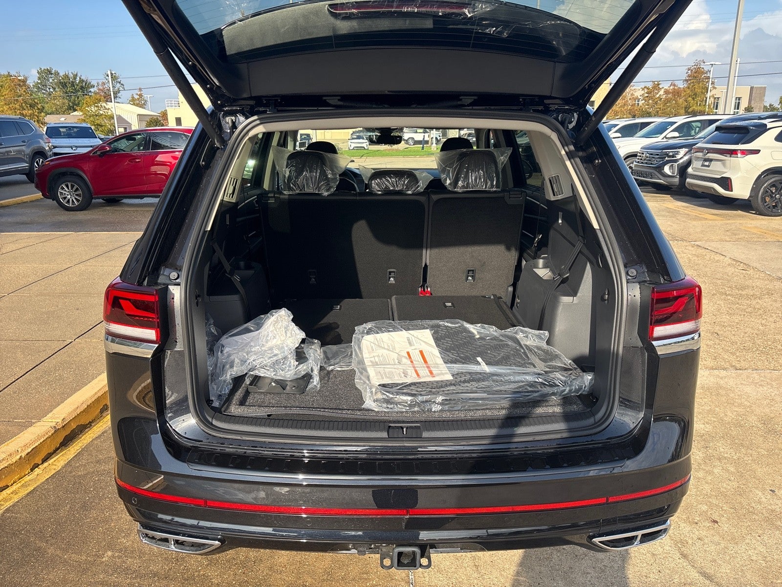 2026 Volkswagen Atlas 2.0T SEL Premium R-Line